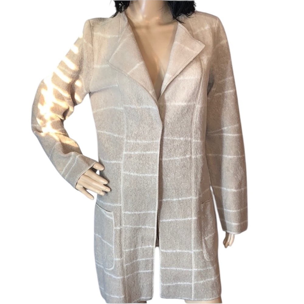 Conrad C Collection Cream Cardigan with Textured Fabric and Tailored Look Size M